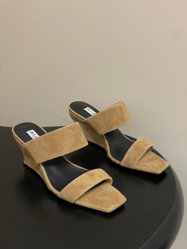 알라이아 26SS 봄 여름 신상 웨지 뮬 샌들 7cm