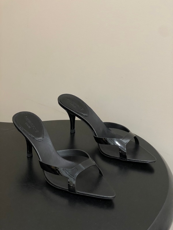 입생로랑 26S 봄 여름 신상 뮬 7.5cm
