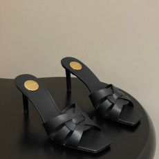 입생로랑 트리뷰트 힐 샌들 7.5cm