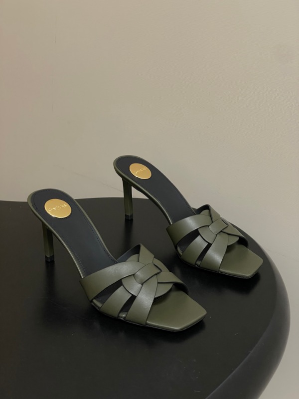 입생로랑 트리뷰트 힐 샌들 7.5cm