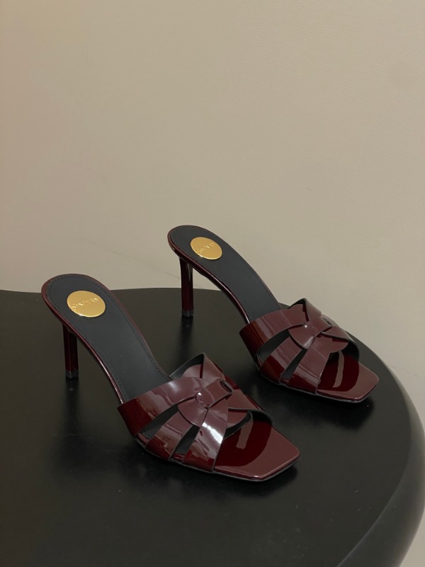 입생로랑 트리뷰트 힐 샌들 7.5cm