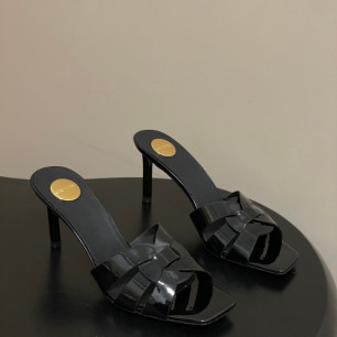 입생로랑 트리뷰트 힐 샌들 7.5cm
