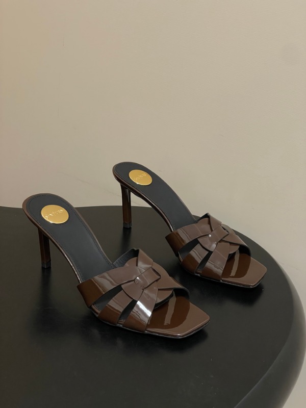 입생로랑 트리뷰트 힐 샌들 7.5cm