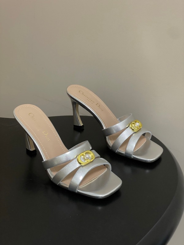 디올 26S 신상 진주 뮬 8cm