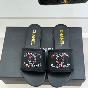 샤넬 26P 큐빅 더블 C 뮬