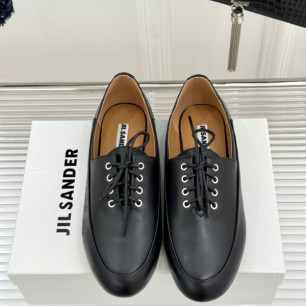 질샌더 26 신상 라운드 토 로퍼