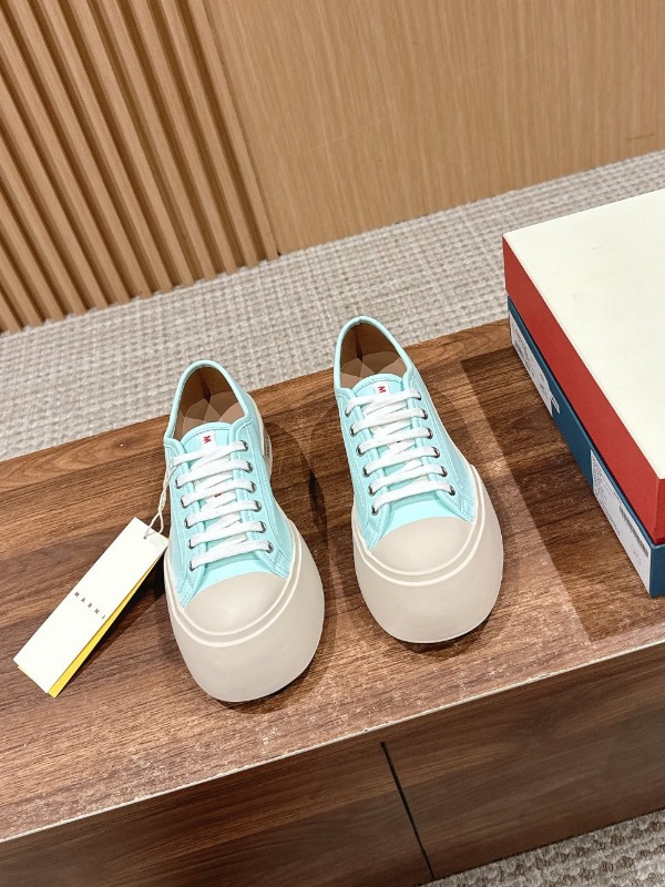 마르니 파블로 여성 스니커즈