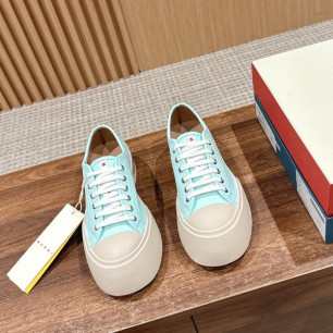 마르니 파블로 여성 스니커즈