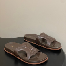 셀린느 트리옹프 슬라이드