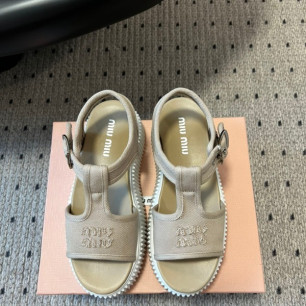 미우미우 26SS 캐주얼 캔버스 슈즈