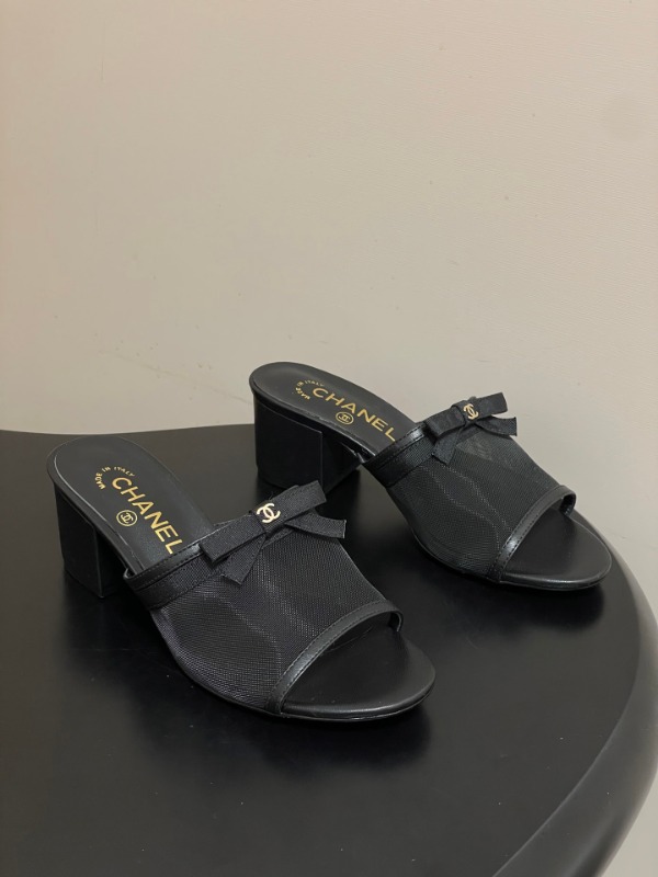 샤넬 26 봄 여름 신상 오픈토 힐 샌들 5.5cm