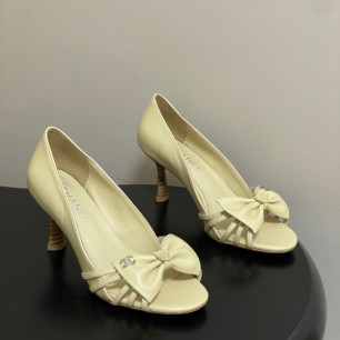 샤넬 26 봄 신상 펌프스 8.5cm
