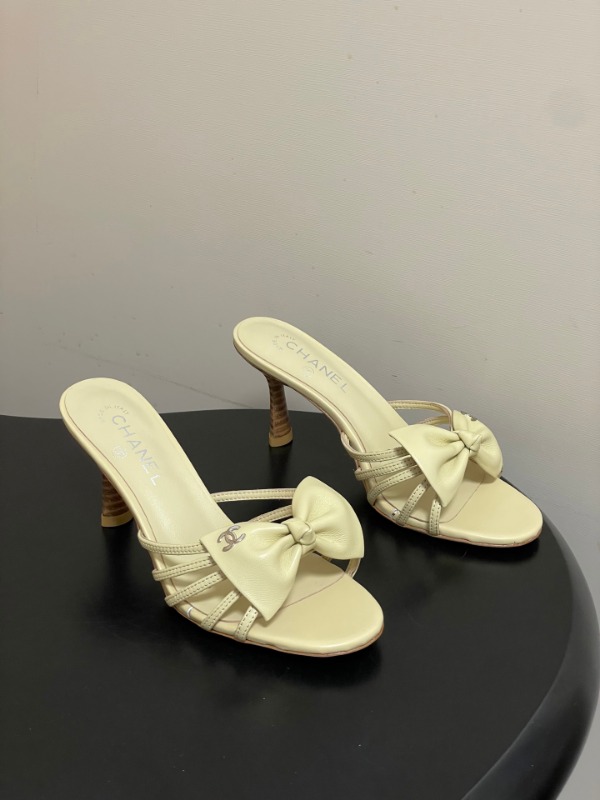 샤넬 26 신상 리본 힐 샌들 8.5cm