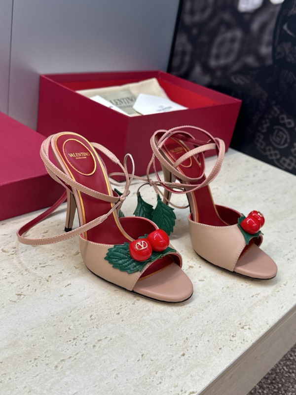 발렌티노 26 신상 체리 스트랩 힐 슈즈 10.5cm