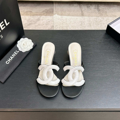 샤넬 더블 C 진주 힐 샌들
