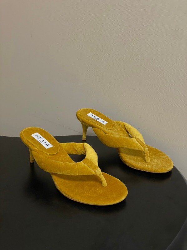알라이아 26 신상 힐 통 뮬 5.5cm