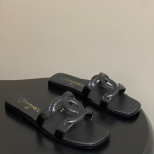 샤넬 26SS 신상 더블C 샌들