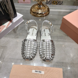 미우미우 26SS 신상 피셔맨 샌들