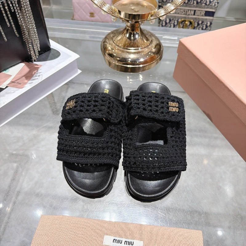 미우미우 크로셰 샌들