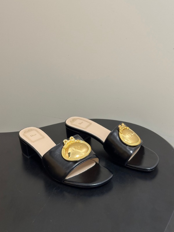 디올 메달리옹 버클 힐 슬라이드 4.5cm