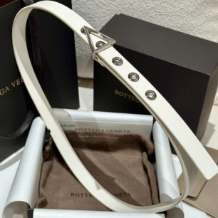 BOTTEGA VENETA 보테가 트라이앵글 레더 여성 벨트