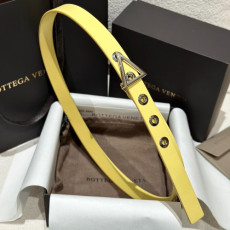BOTTEGA VENETA 보테가 트라이앵글 레더 여성 벨트