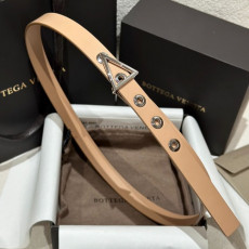 BOTTEGA VENETA 보테가 트라이앵글 레더 여성 벨트