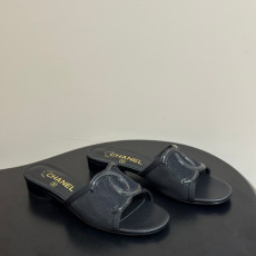 샤넬 26SS 더블C 샌들