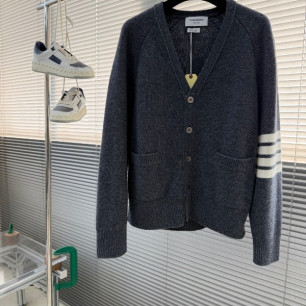 톰브라운 25FW 울 가디건
