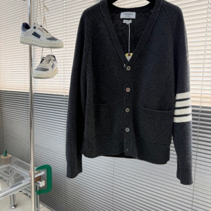 톰브라운 25FW 울 가디건