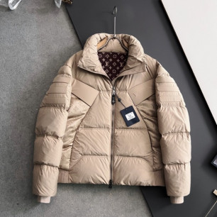 루이비통 25FW 다운 재킷