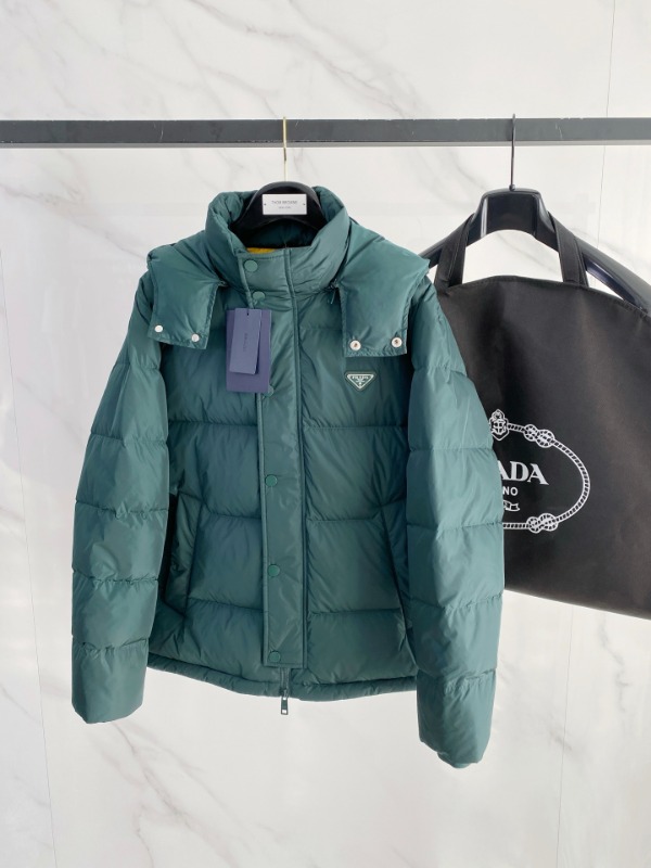 프라다 25FW 다운 재킷