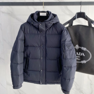프라다 25FW 다운 재킷