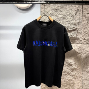 발렌시아가 반팔 티셔츠