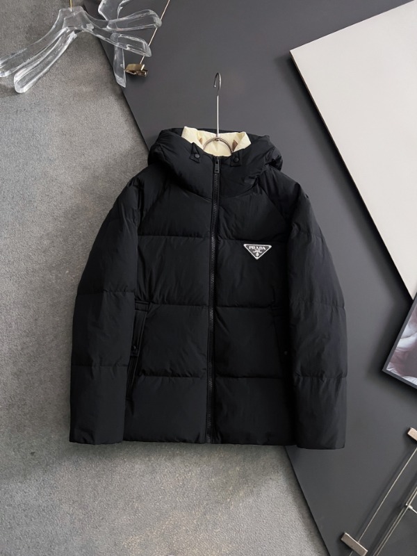 프라다 25FW 다운 재킷