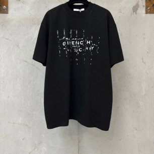 지방시 26SS 크랙 로고 반팔 티셔츠