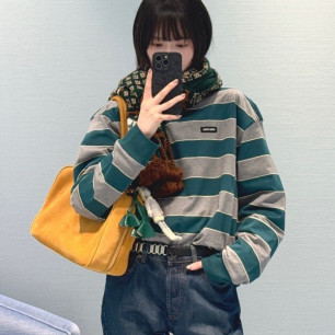 미우미우 𝟐𝟔 - 이른 봄 긴팔 티