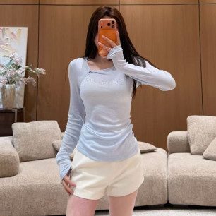 생로랑 26 봄 신상 긴팔 티