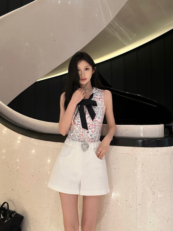 샤넬 26c 신상 벨티드 숏 팬츠