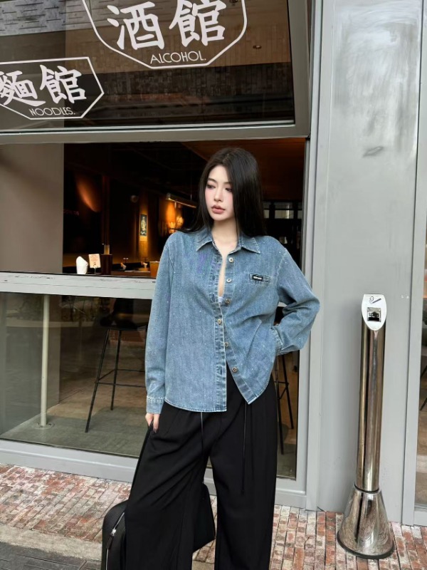 미우미우 2026SS 신상 데님 셔츠