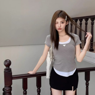 프라다 26SS 신상 반팔 티