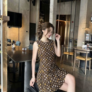 루이비통 25SS 봄 여름 민소매 원피스🤍