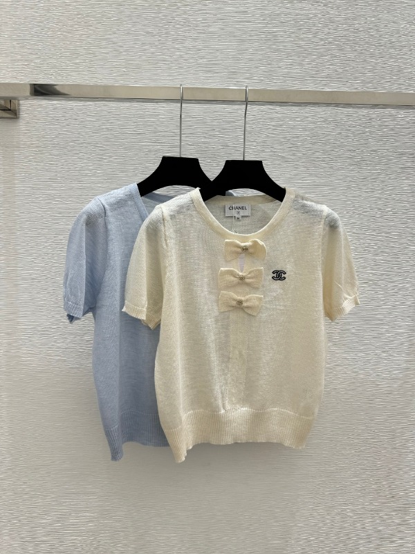 샤넬 이른봄 신상 반팔