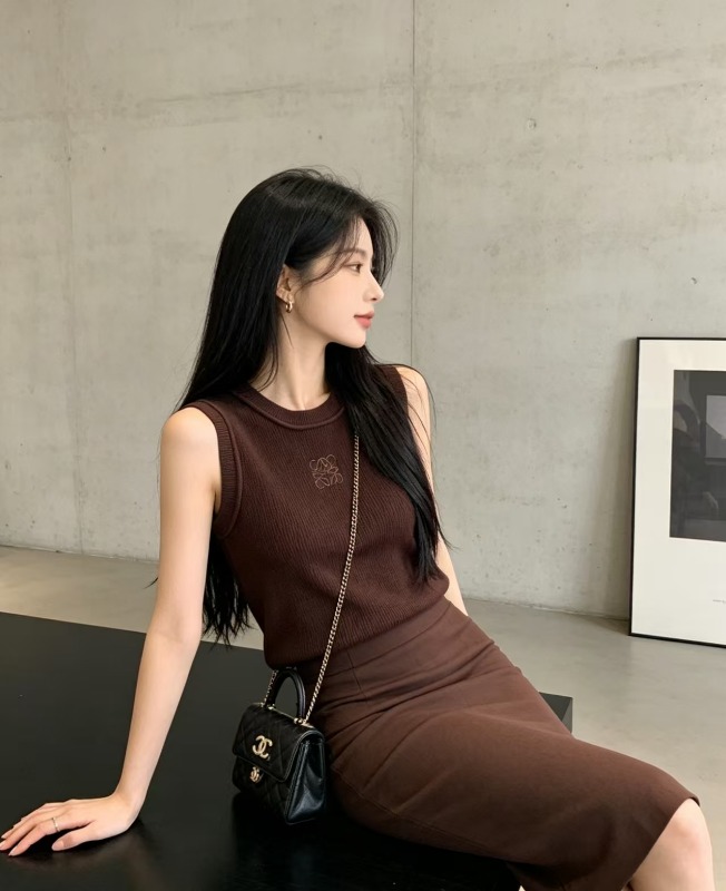 로에베 2026 봄여름 신상 민소매