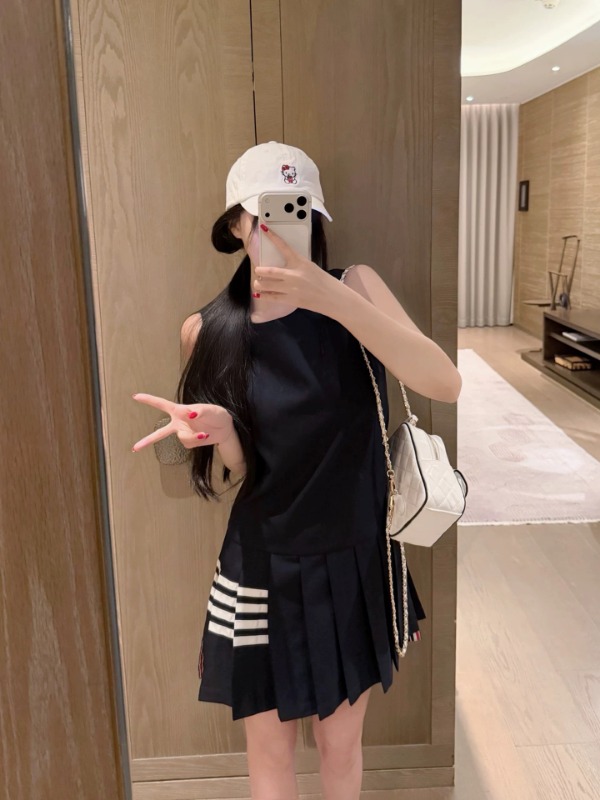 톰브라운 26 신상 민소매 원피스