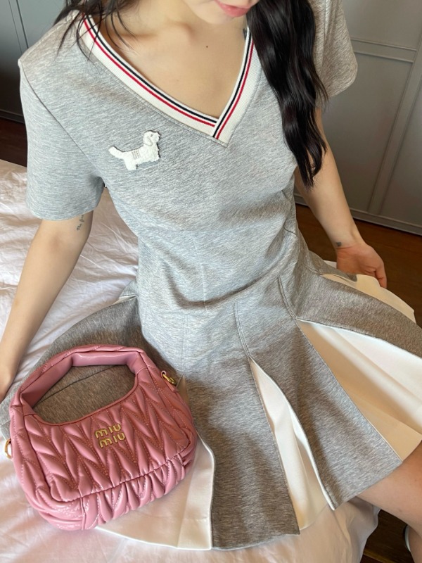 톰브라운 26 신상 민소매 원피스