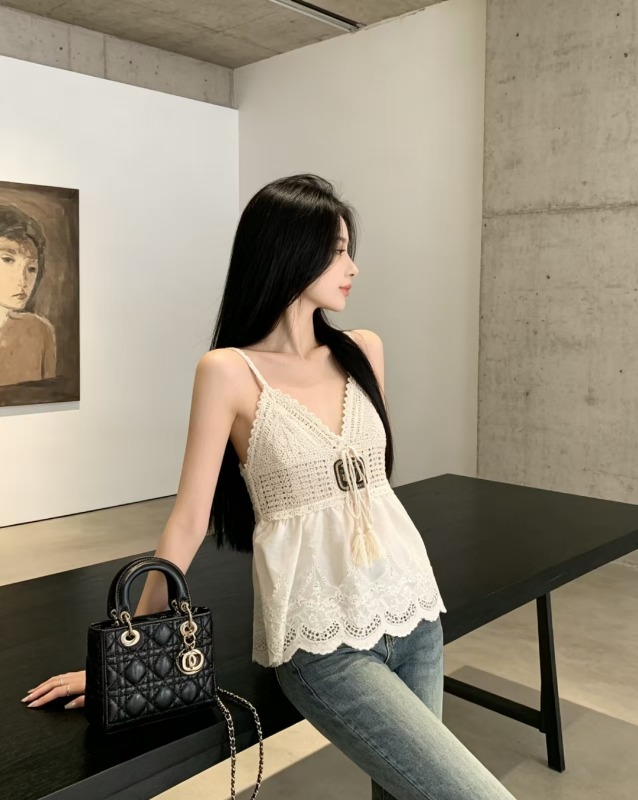 미우미우 봄여름 신상 끈 나시