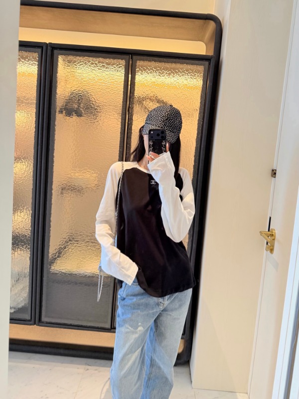 샤넬 26 배색 긴팔 티셔츠