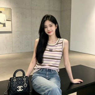미우미우 봄여름 신상 니트