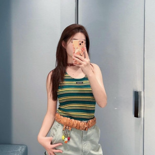 미우미우 26SS 봄여름 신상 나시